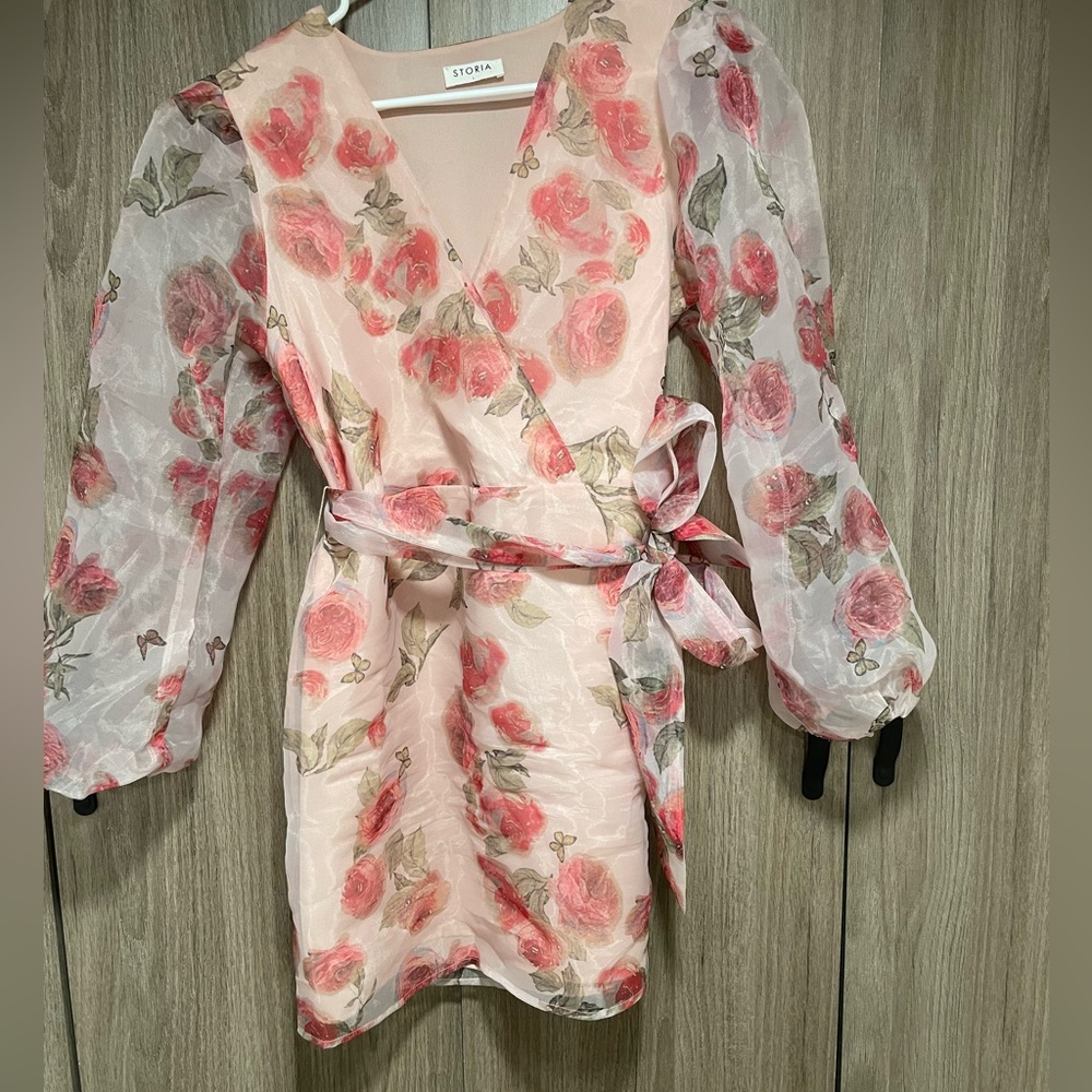 Puff sleeve floral dress